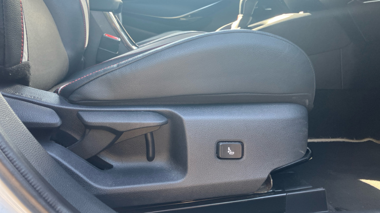 Toyota Corolla 2.0 VVT-i Hybrid GR Sport 5dr CVT Hybrid Hatchback